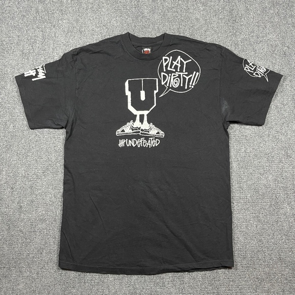 Stussy x Undefeated "Play Dirty" Black T-Shirt Mens Size XL #1009 - Picture 1 of 8